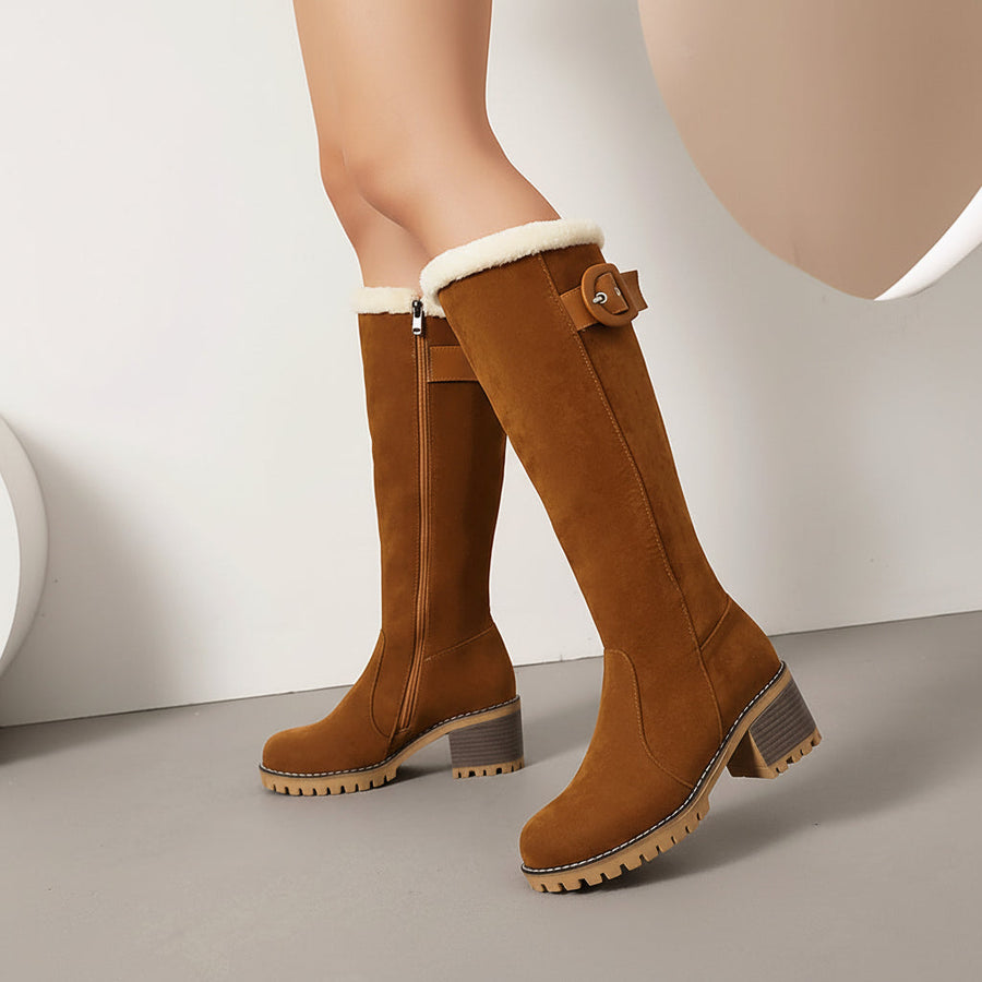 Stiefel für Damen mit Schnallendetail