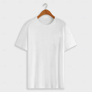 Minimalistisches einfarbiges T-Shirt