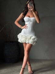Weißes Corsagen Minikleid mit Blumenapplikation