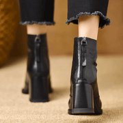 Grizelda – Orthopädisch Inspirierte Stiefeletten