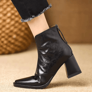 Grizelda – Orthopädisch Inspirierte Stiefeletten